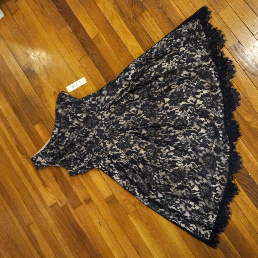 STUNNING Eliza J one shoulder NYSTROMS tea length navy lace dress size 10